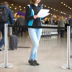 Gurtpfosten verchromt, schwarzer Gurt